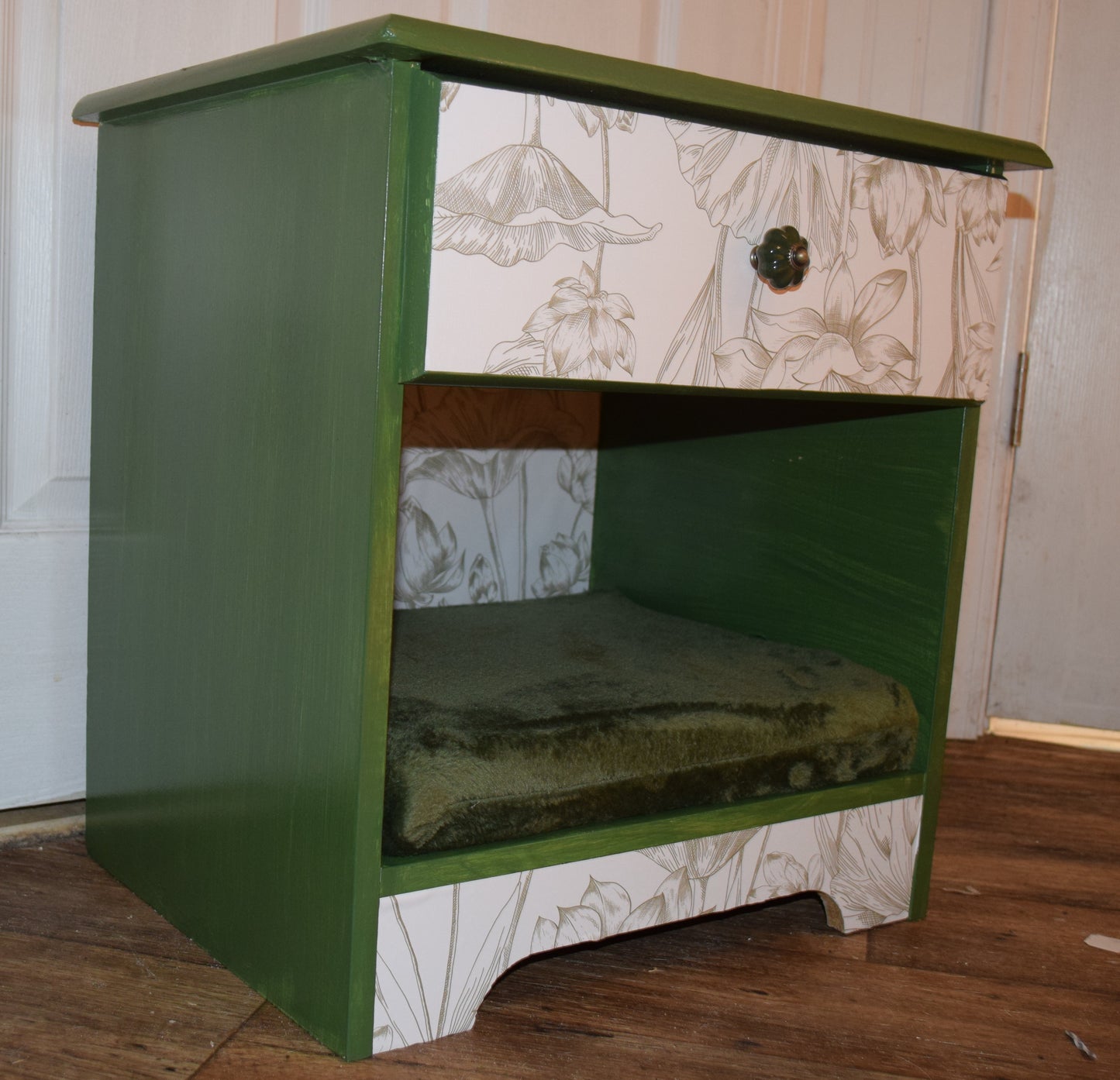 Green Pet Bed