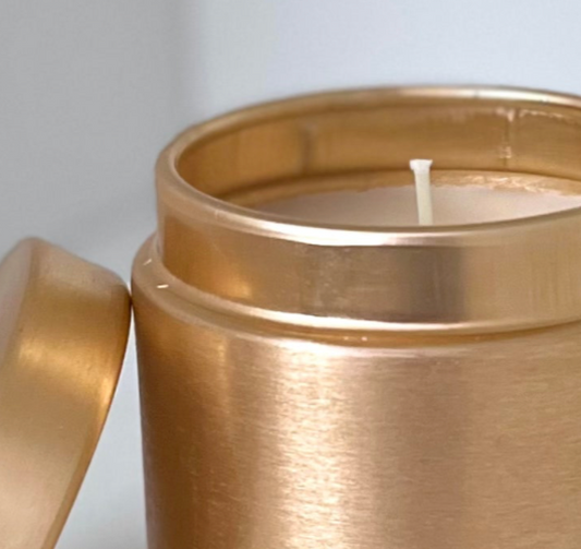 Glimmer Golden Scented Candle, Toasted Marshmallow