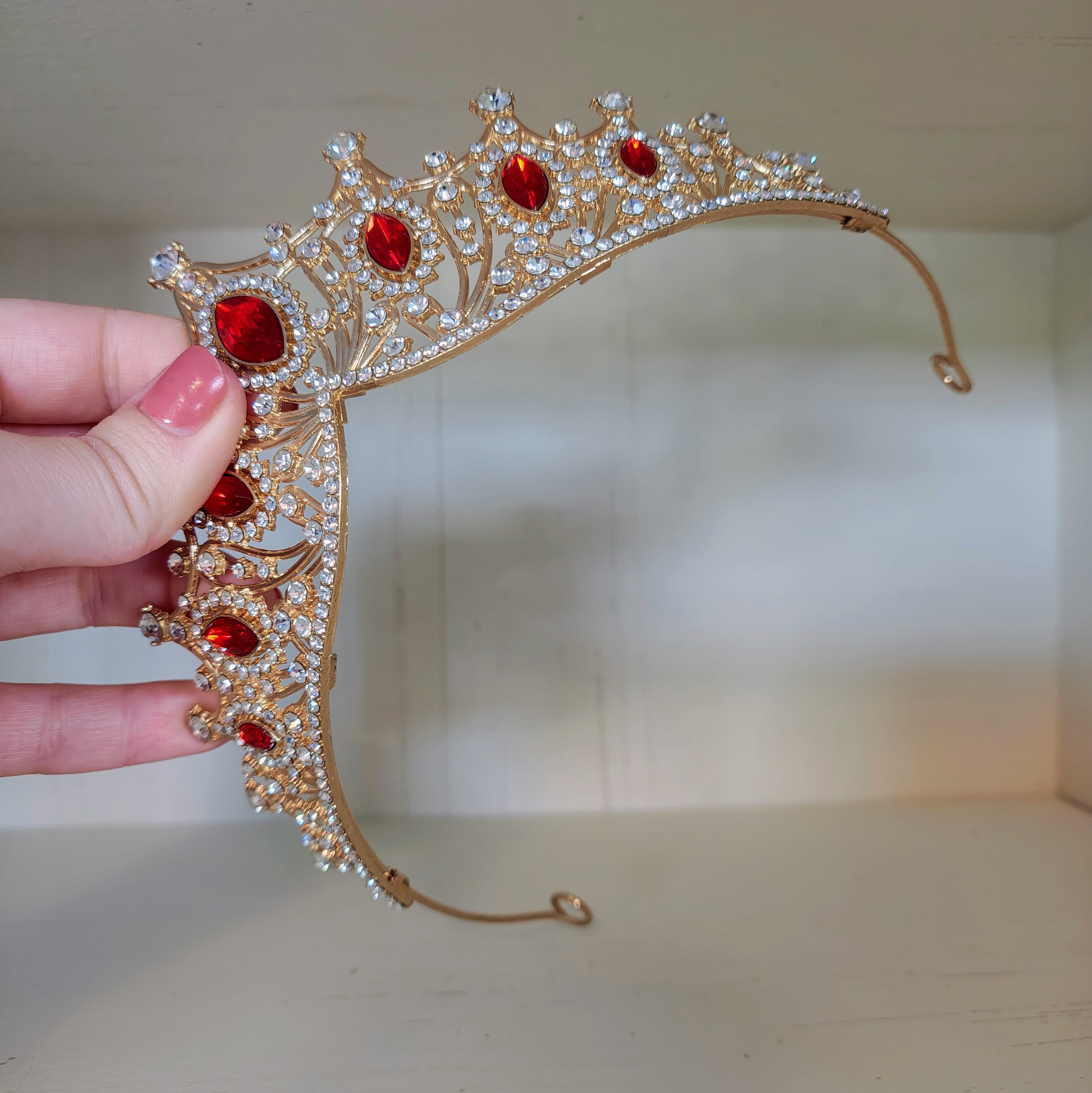 Peaked Regal Crown (4 Colors)