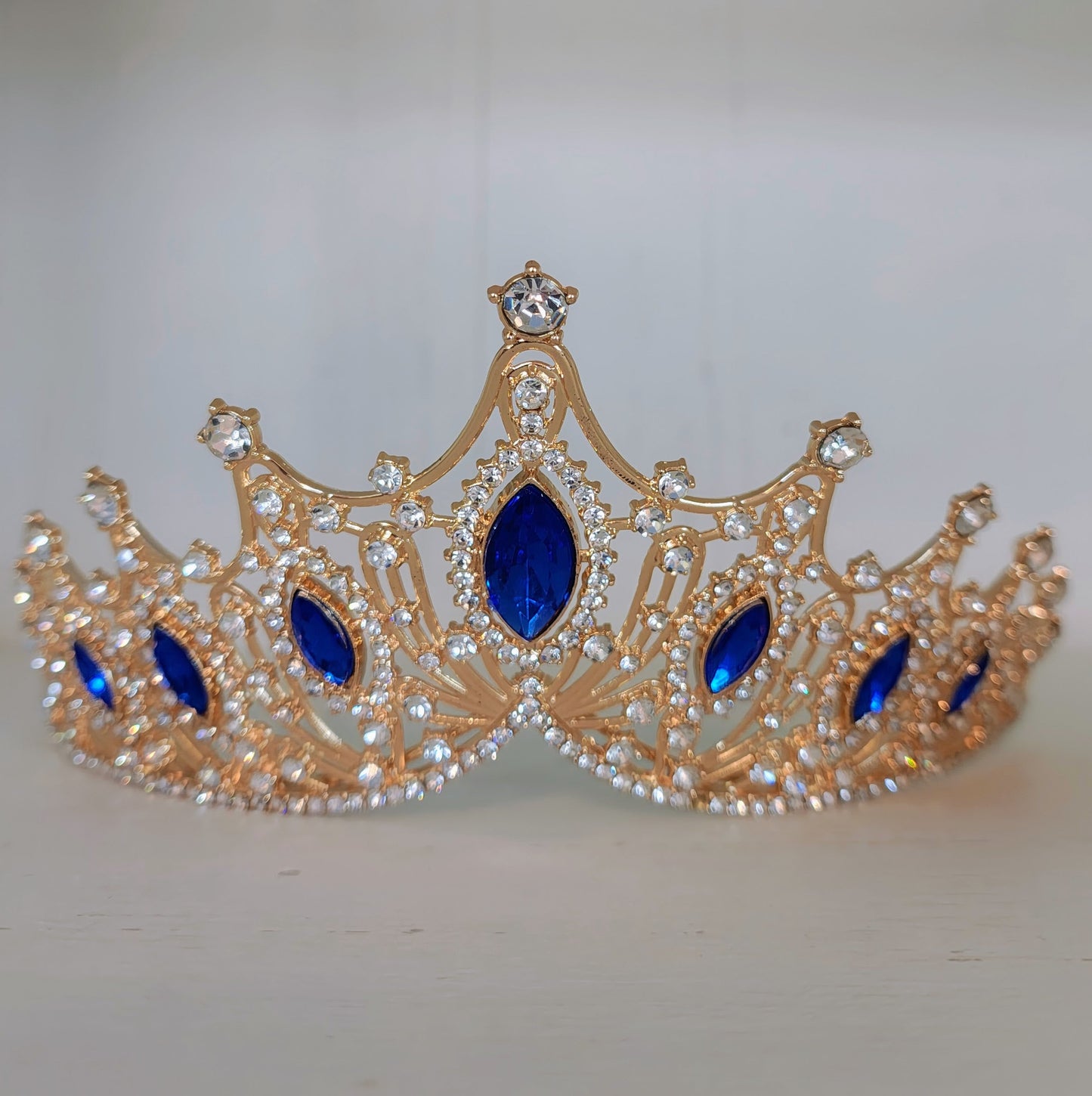 Peaked Regal Crown (4 Colors)