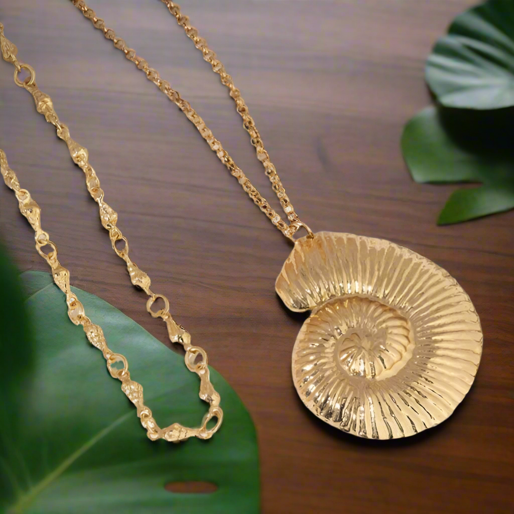 Large Seashell Pendant Necklace Set - Lemonade Mermaid