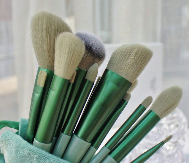 Seaweed Makeup Brush Set (13 pieces) - Lemonade Mermaid